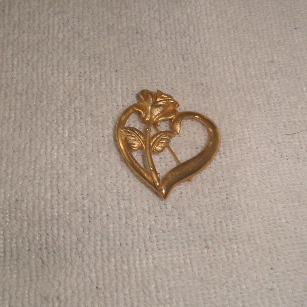 RDC pin brooch gold tone Princess Diana memorial heart rose Legacy of Love